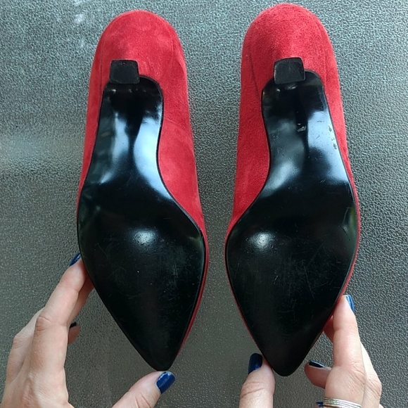 Vintage Aldo red suede pumps - Picture 5 of 5